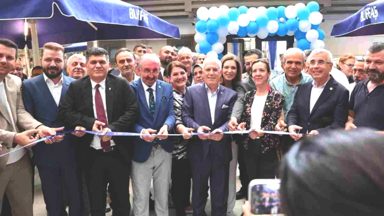 Emek'te Yeni Bir Lezzet Durağı: B Kafe’nin 9. Şubesi Açıldı!